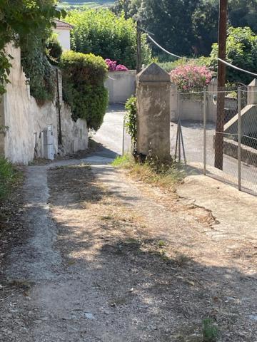 Azur Appart 4 Pers - Parking - Terrasse - 10Min Du Centre Cassis Exterior photo